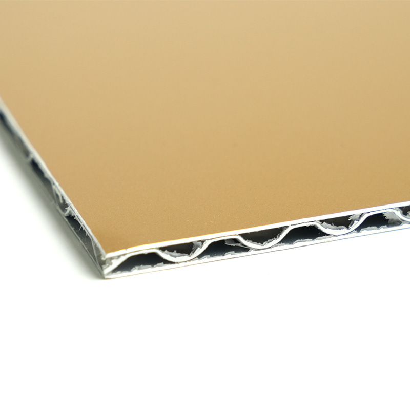 Panel compuesto de núcleo de aluminio